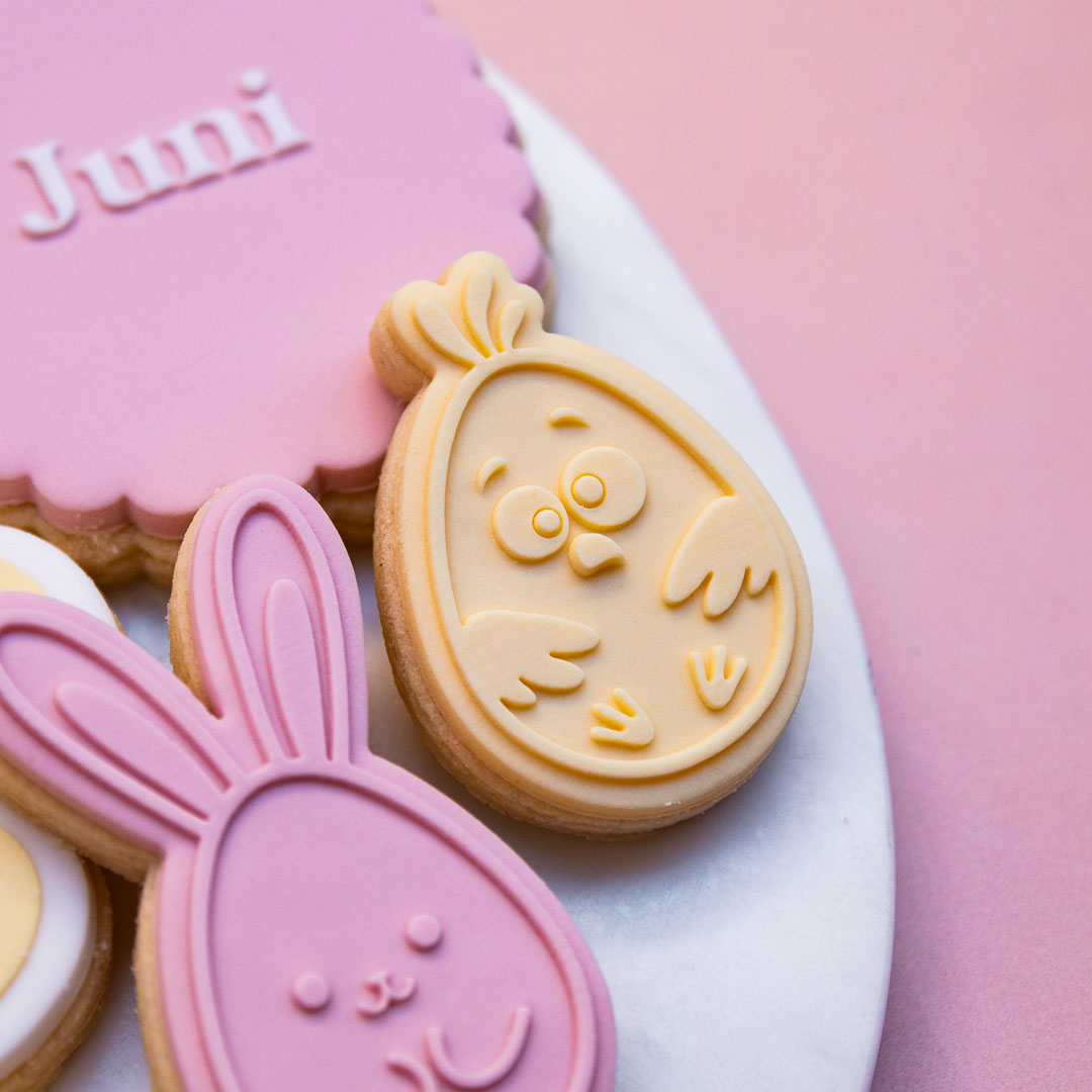 Mini Funny Chick Cookie Stamp with Cutter - Image 2